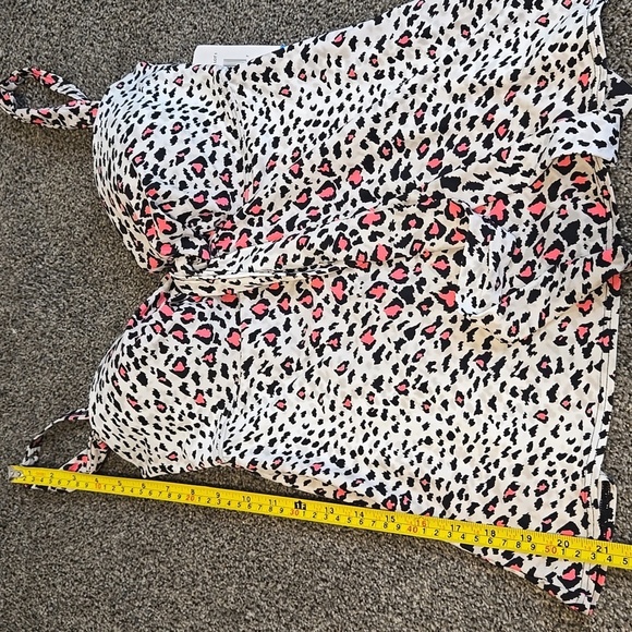 NWT Coco Reef Women Leopard Print Bra Sized 36/38C Swim Bikini - Picture 2 of 9